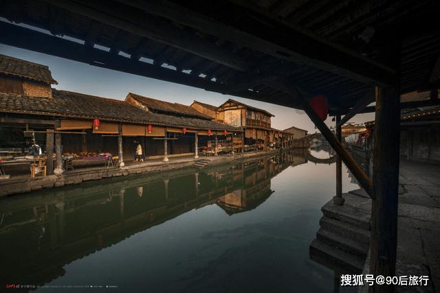 冬季里忙碌的身影|高速公路清障员：不惧风雪保畅通 及时清障为人民